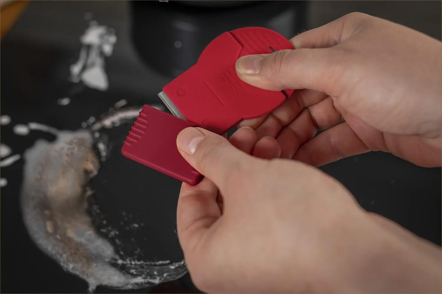 Kuhn Rikon Reinigungsschaber Swiss, Rot – Bild 3