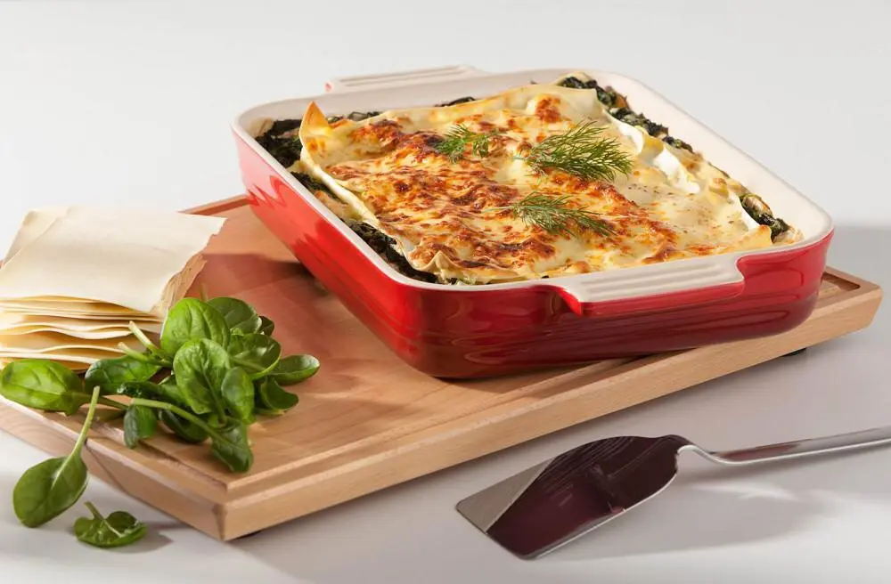 Le Creuset Auflaufform Tradition, Rechteckig In Kirschrot – Bild 2